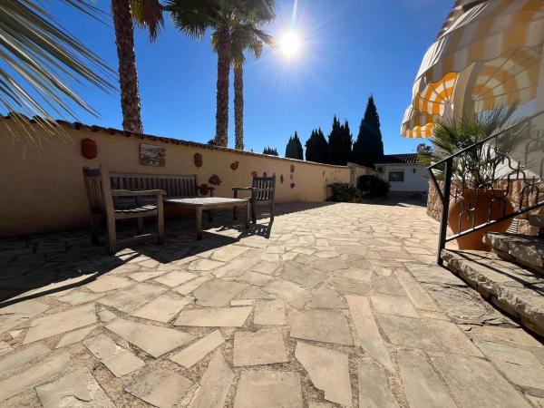 Casa independiente en calle Vall de Beneixama, 11 C