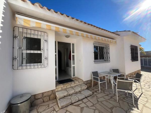 Casa independiente en calle Vall de Beneixama, 11 C