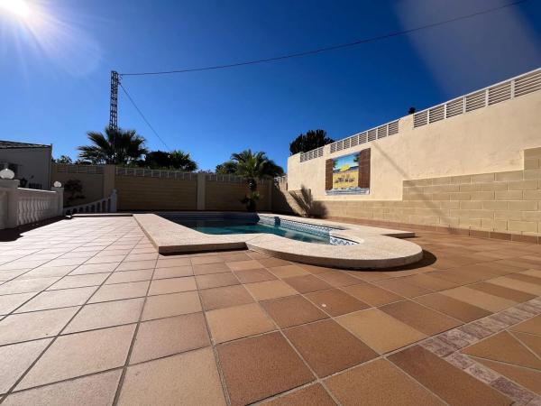Casa independiente en calle Vall de Beneixama, 11 C