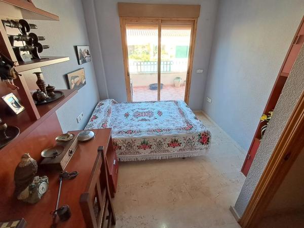 Chalet adosado en avenida Porvilla, 44