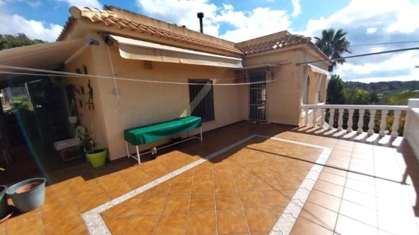 Casa independiente en Partida Captivador