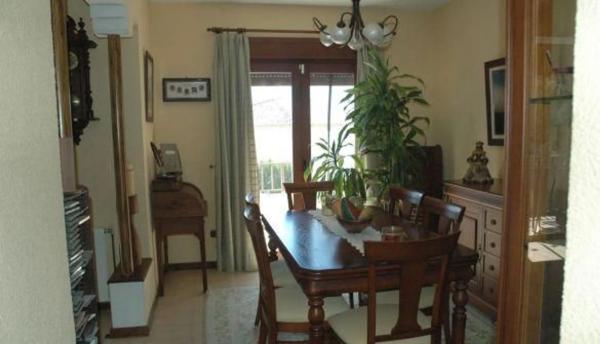 Casa independiente en calle Viena