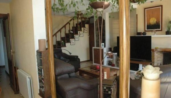 Casa independiente en calle Viena