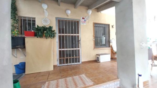 Casa independiente en Partida Captivador