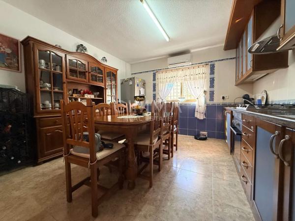 Casa independiente en calle de l'Abellerol