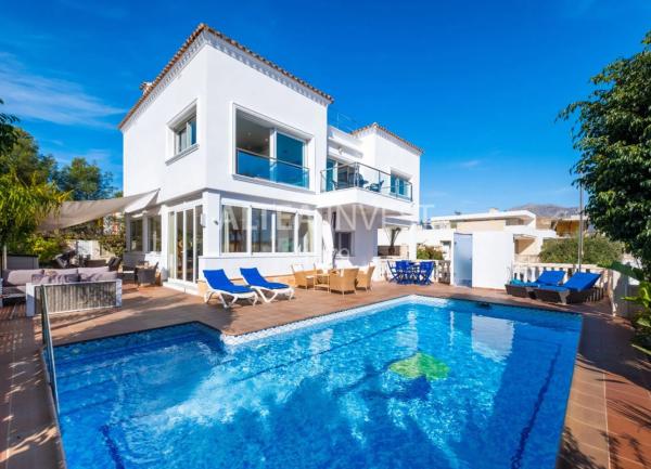 Casa independiente en calle Sofia, 7