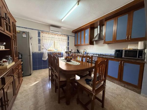 Casa independiente en calle de l'Abellerol