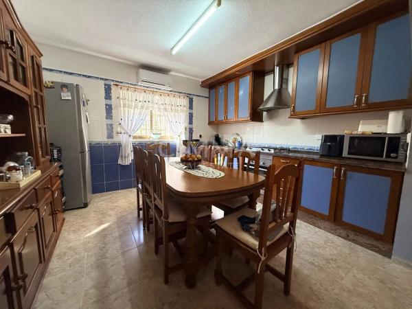 Casa independiente en calle de l'Abellerol