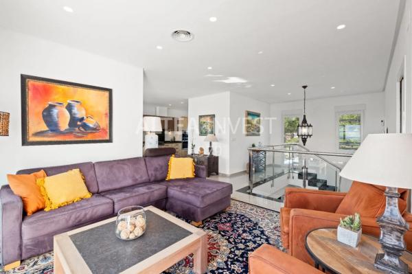 Casa independiente en calle Sofia, 7