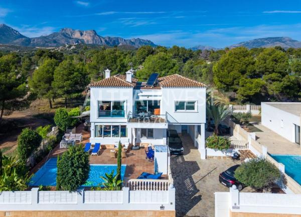 Casa independiente en calle Sofia, 7