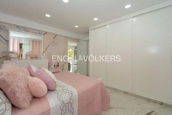 Casa independiente en calle de la Cadernera