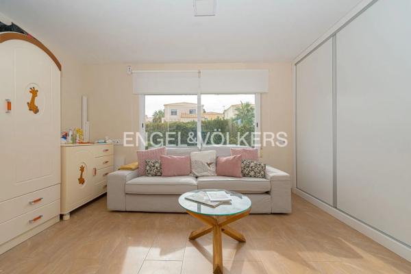 Casa independiente en calle de la fontfreda