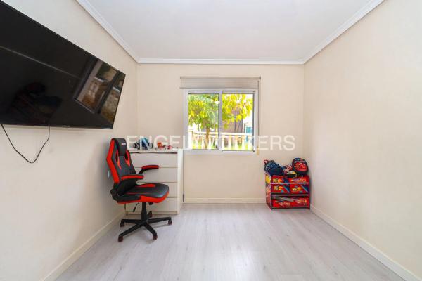 Casa independiente en calle de la fontfreda