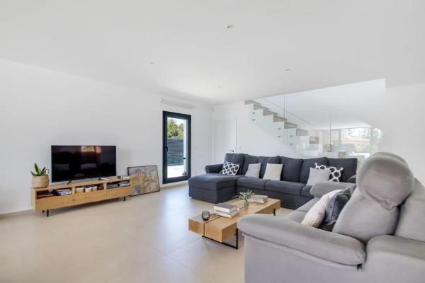 Casa independiente en calle San Marino, 39