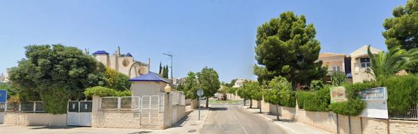 Chalet pareado en calle Colom