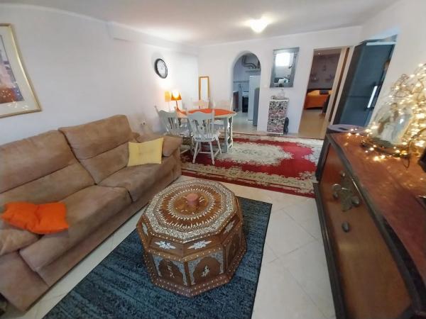 Casa independiente en calle Amsterdam