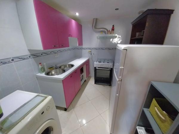 Casa independiente en calle Amsterdam