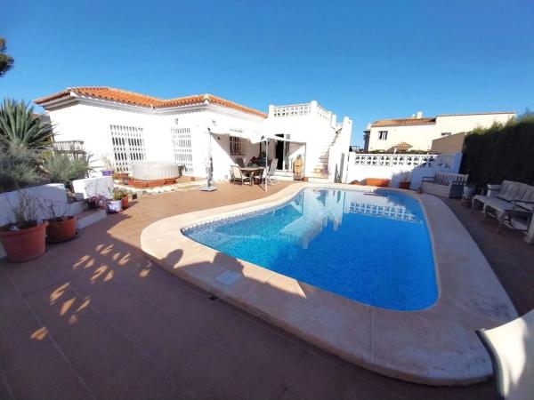 Casa independiente en calle Amsterdam