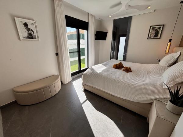 Casa independiente en calle Venezuela, 11