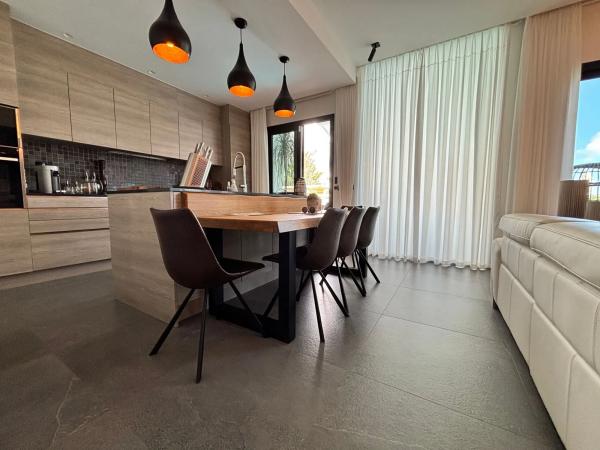 Casa independiente en calle Venezuela, 11