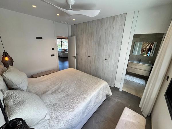 Casa independiente en calle Venezuela, 11