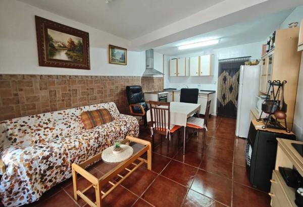 Chalet adosado en calle Sant Rafel