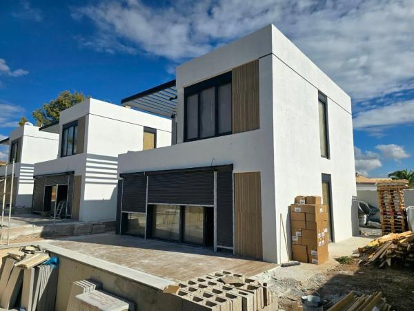 Chalet adosado en calle Capellá, 21