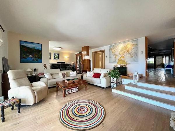 Chalet en calle Serra L'Alguenya