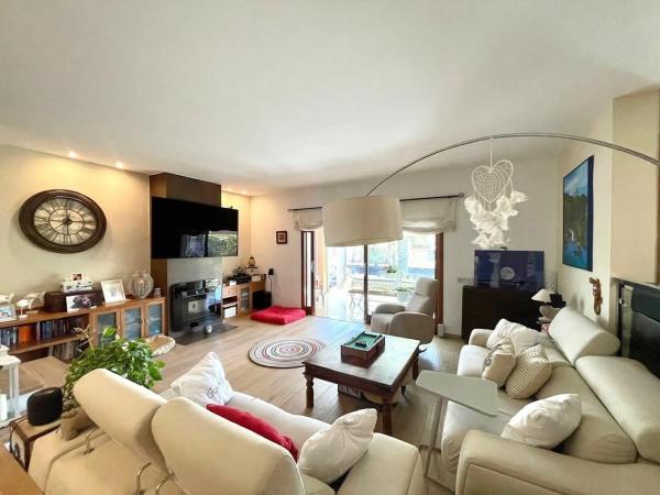 Chalet en calle Serra L'Alguenya