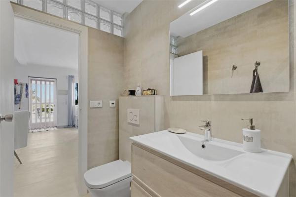 Chalet adosado en calle Serra de l'Almedia