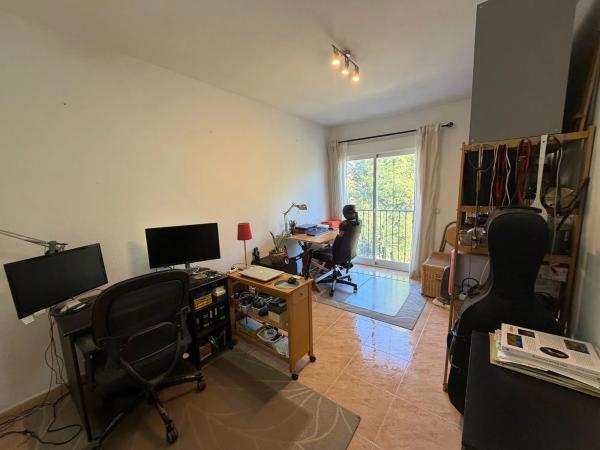 Chalet pareado en calle Llevant