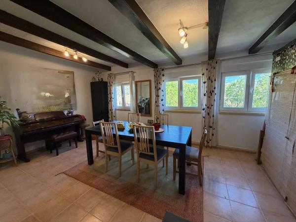 Chalet pareado en calle Llevant