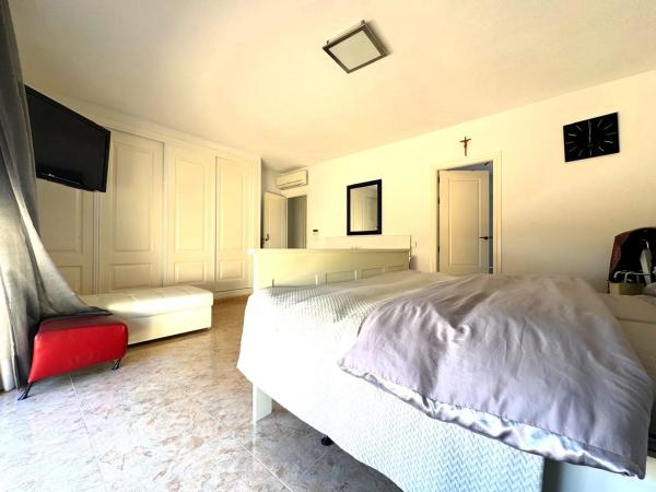 Casa independiente en calle Oroval s/n