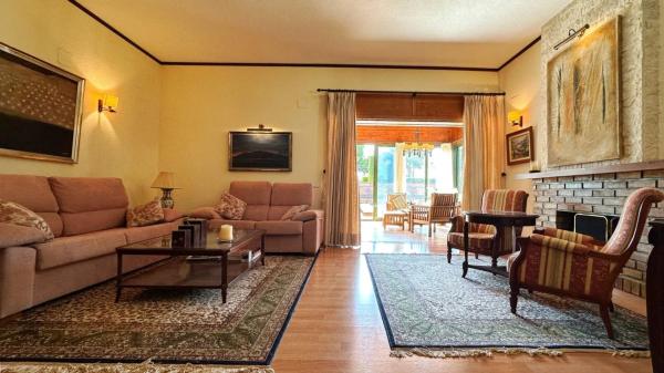 Casa independiente en Urbanizacion Coblanca