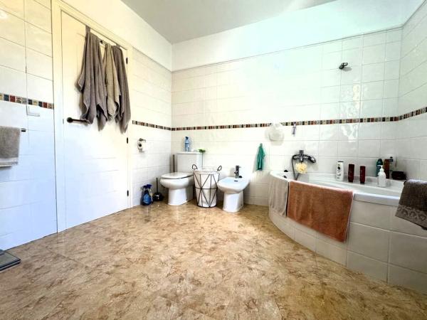 Casa independiente en calle Oroval s/n