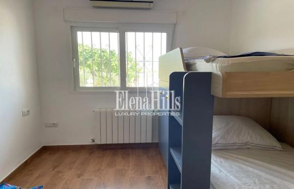 Casa independiente en calle Roma