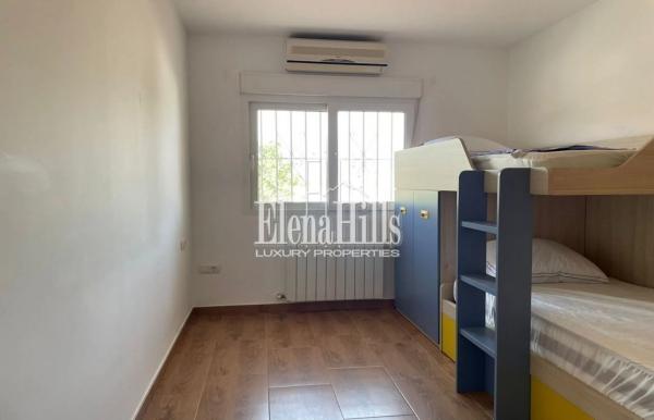 Casa independiente en calle Roma