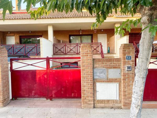 Chalet adosado en calle Mar Mediterrani, 53