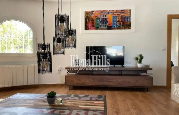 Casa independiente en calle Roma