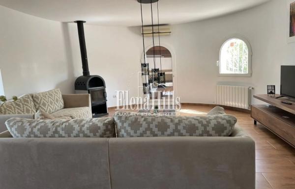 Casa independiente en calle Roma