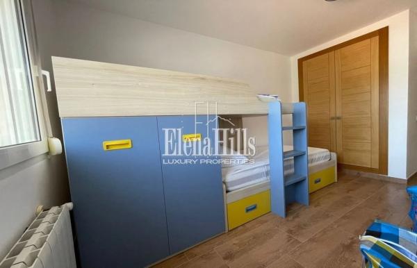 Casa independiente en calle Roma