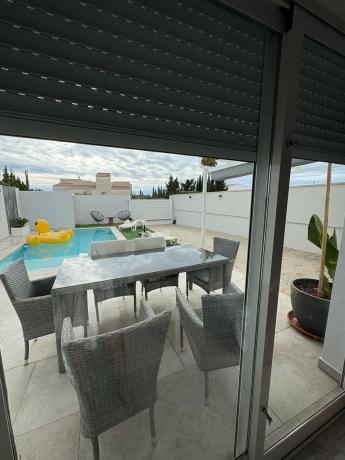 Chalet pareado en avenida de Coloma, 16