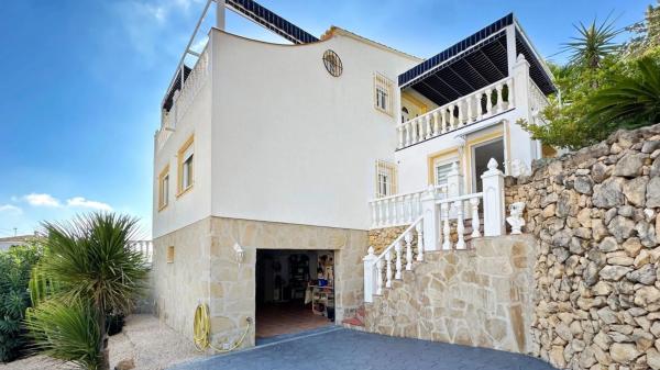 Casa independiente en calle El Salvador