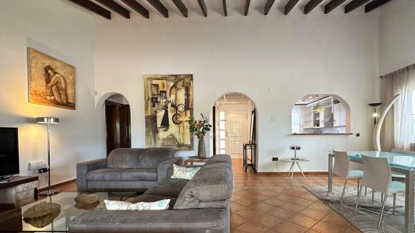 Casa independiente en calle Pagell