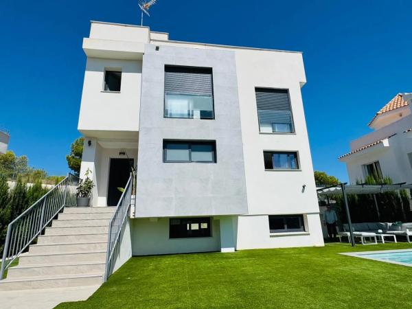 Casa independiente en calle Serra del Cabeçó d'Or s/n