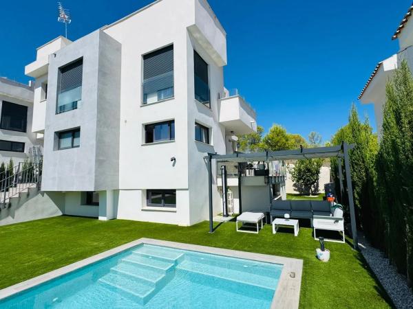 Casa independiente en calle Serra del Cabeçó d'Or s/n