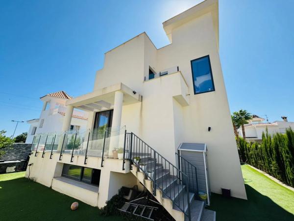 Casa independiente en calle Serra del Cabeçó d'Or s/n