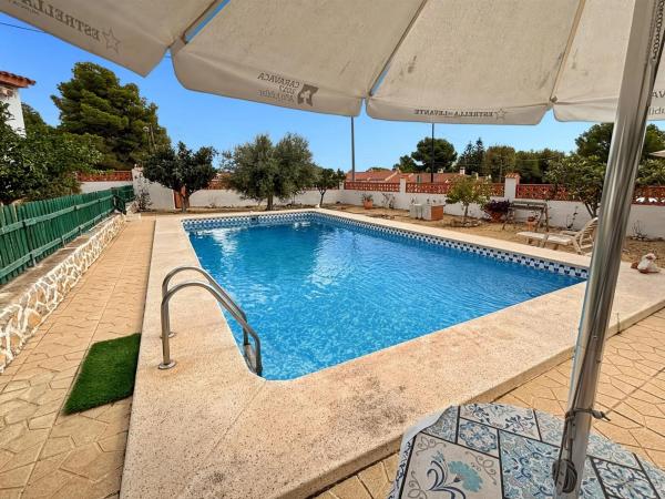 Casa independiente en calle Matisse, 64