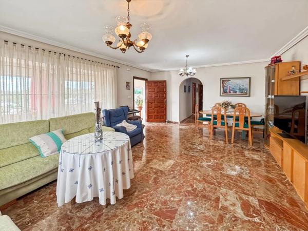 Casa independiente en calle Matisse, 64