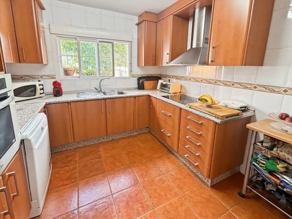 Casa independiente en calle Matisse, 64